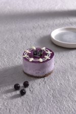 Blueberry & Peach Mini Cake - Image 2