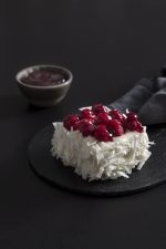 White Chocolate Raspberry Mini Cake - Image 3