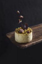Pistachio Cream Mini Cake - Image 3