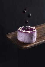 Blueberry & Peach Mini Cake - Image 4