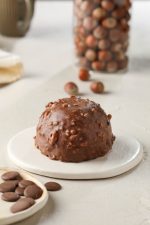 Hazelnut Chocolate Mini Cake